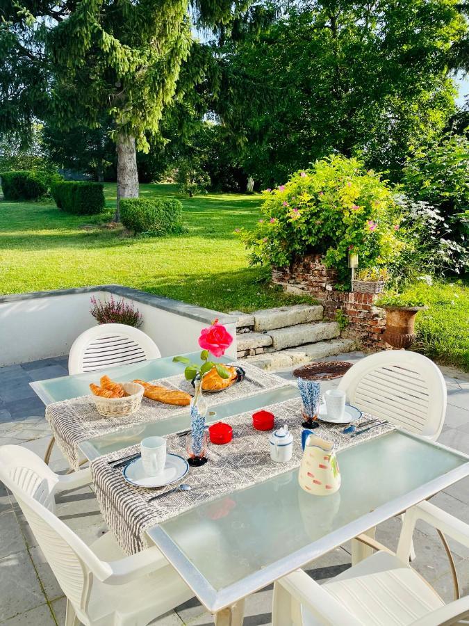 Chuignolles Le Logis D'Anne-Sophie Bed & Breakfast エクステリア 写真