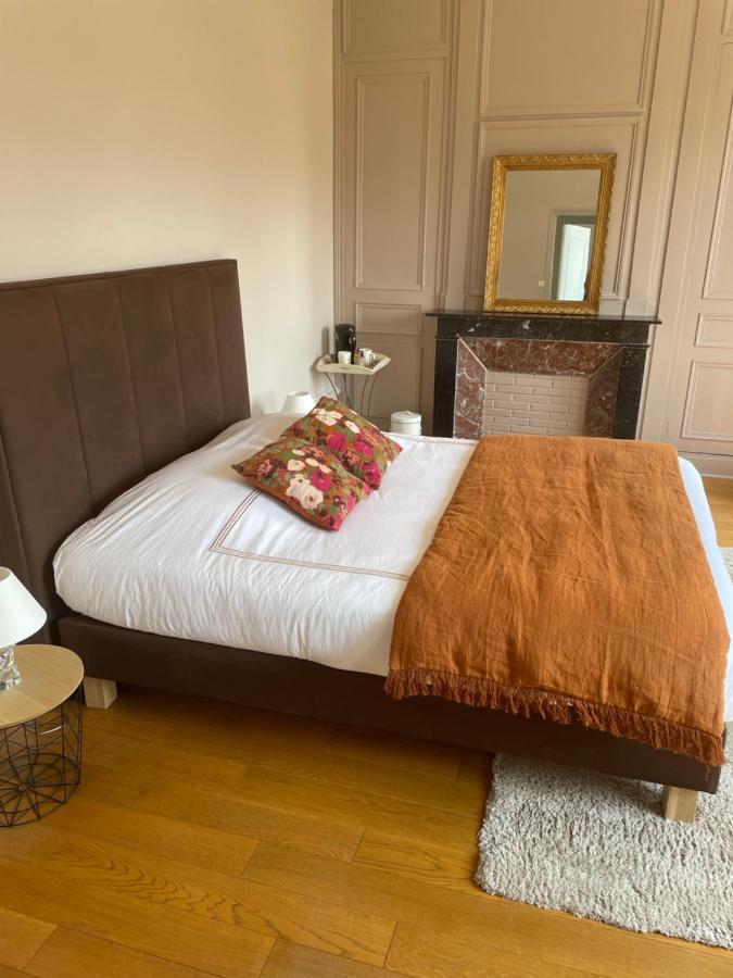Chuignolles Le Logis D'Anne-Sophie Bed & Breakfast エクステリア 写真
